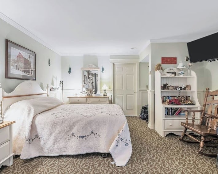 Red Barn Village Bed & Breakfast