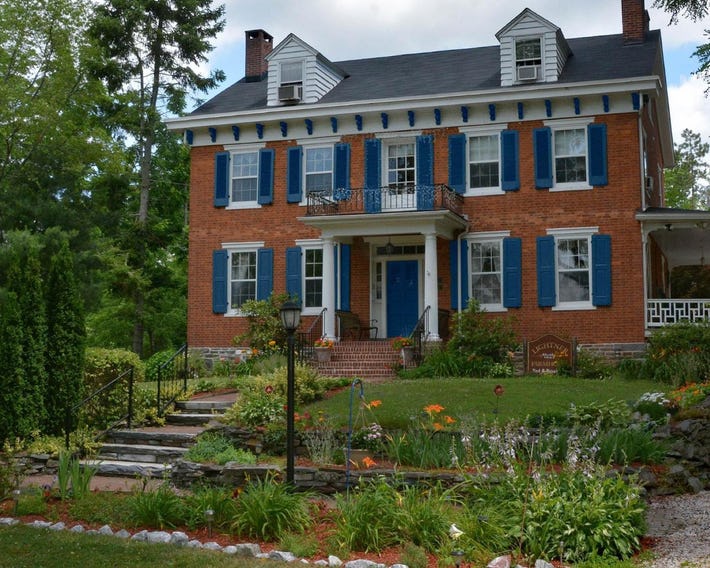 Lightner Farmhouse B&B