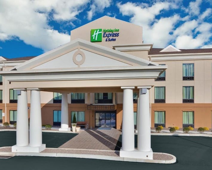 Holiday Inn Express Hotel & Suites Lebanon by IHG
