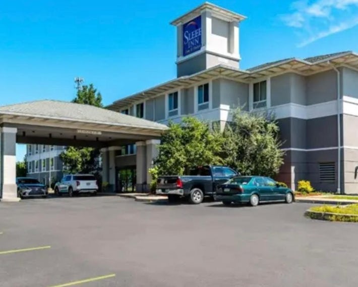 Sleep Inn & Suites Dunmore
