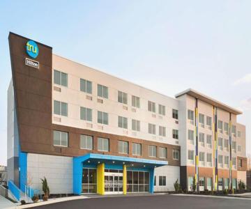 Tru by Hilton York