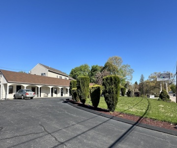 Americas Best Value Inn - North Kingstown