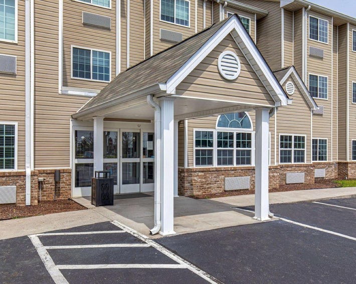 Microtel Inn & Suites by Wyndham Manchester - Newly Renovated