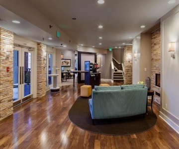 Poplar Inn and Suites