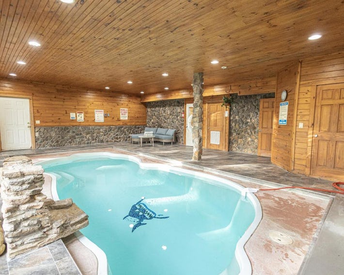 Majestic Springs Lodge