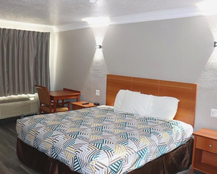 Motel 6-Alvin, TX