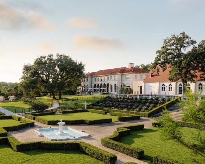 Commodore Perry Estate, Auberge Collection
