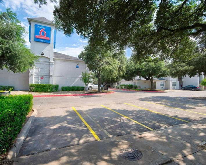 Studio 6 Extended Stay - Austin, TX - Midtown