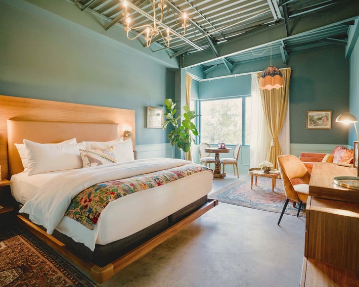 Hotel Eleven