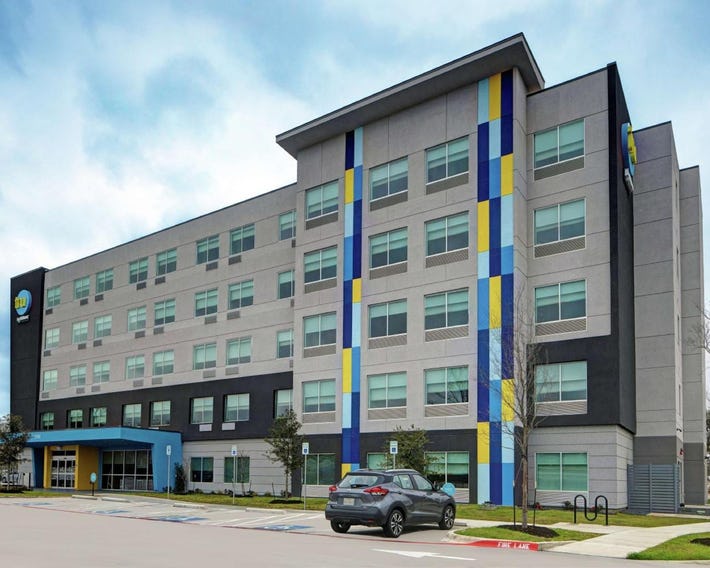 Tru by Hilton Austin Airport