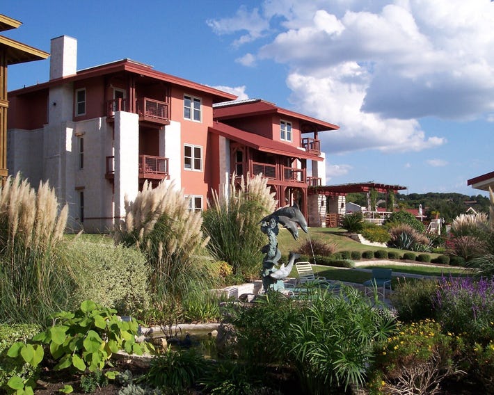 Vintage Villas & Conference Center