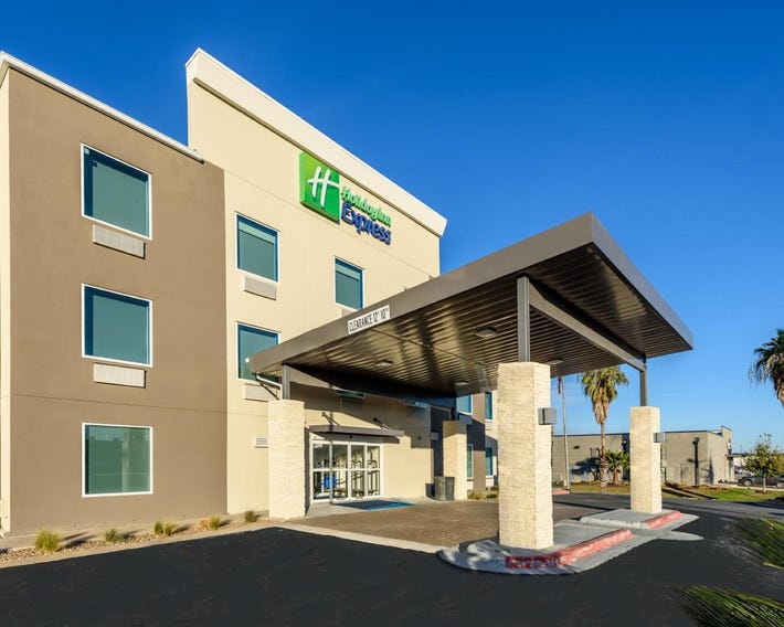Holiday Inn Express Hotel and Suites Bastrop by IHG
