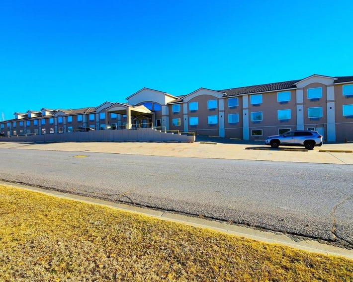 FairBridge Inn & Suites Canadian