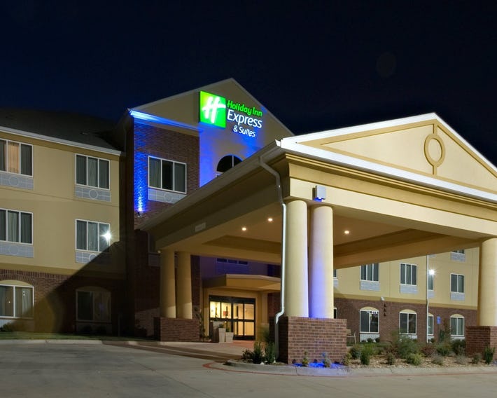 Holiday Inn Express Hotel & Suites Childress