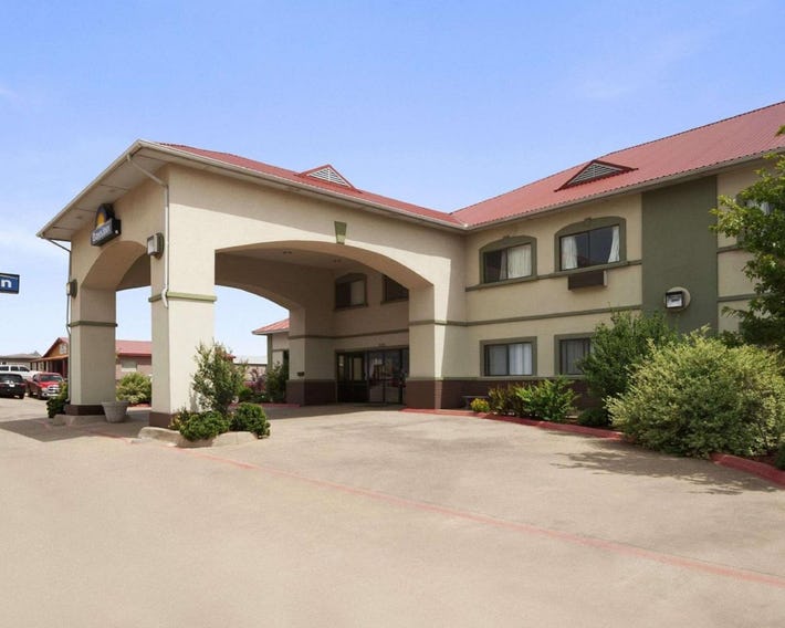 Days Inn by Wyndham Childress