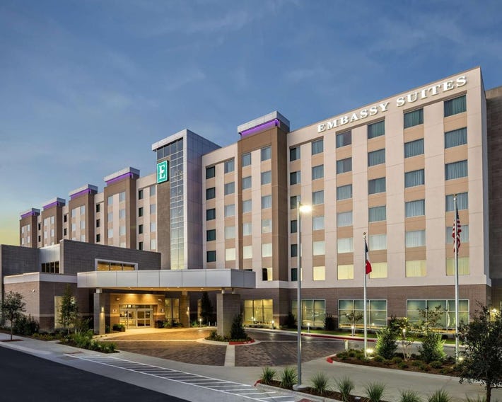 Embassy Suites By Hilton College Station