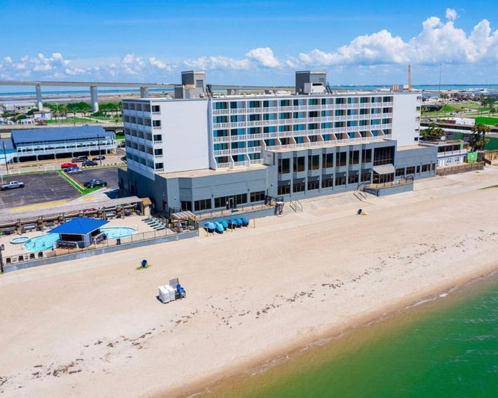 DoubleTree by Hilton Corpus Christi Beachfront