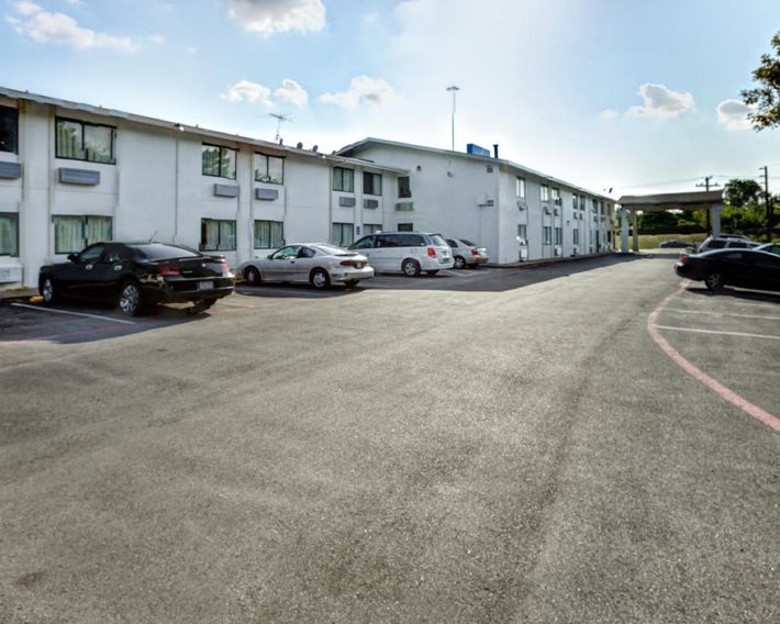 Motel 6-Dallas, TX - South