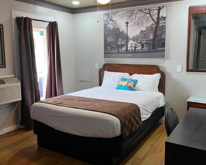 Outpost Motel