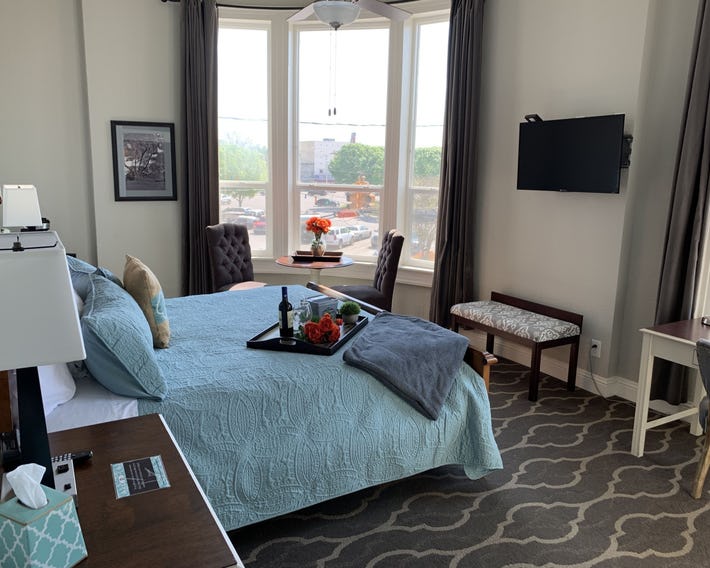 The Dilworth Inn & Suites
