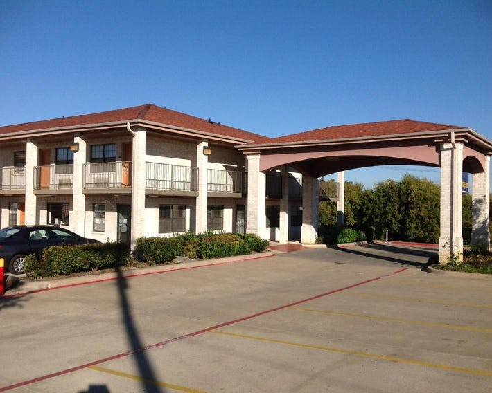 Heritage Inn Grand Prairie