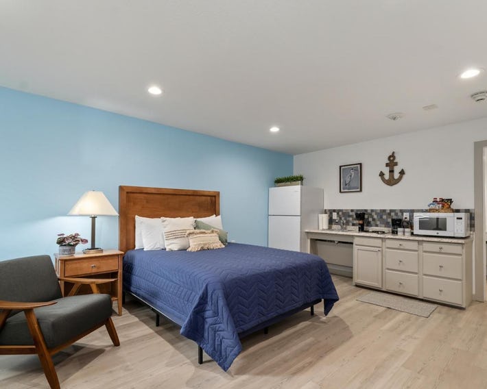 Extended Stay Gun Barrel City