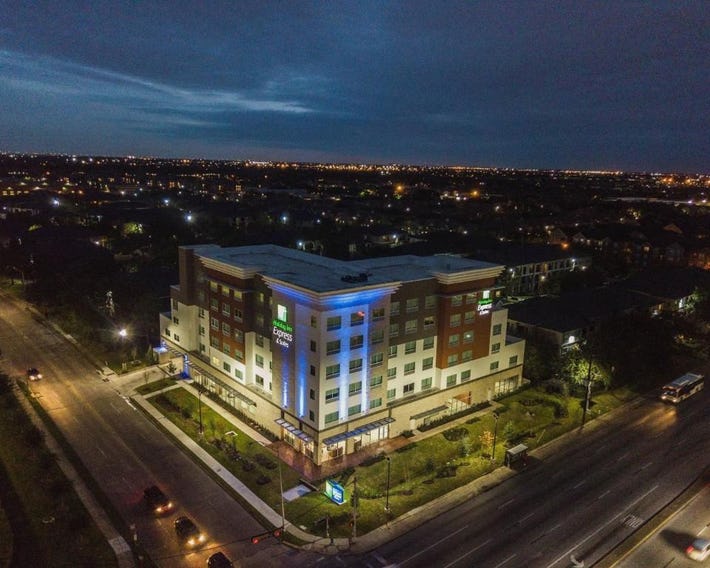 Holiday Inn Express & Suites - Houston Westchase - Westheimer by IHG
