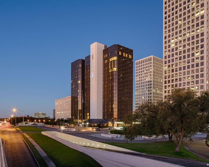 DoubleTree by Hilton Hotel Houston - Greenway Plaza