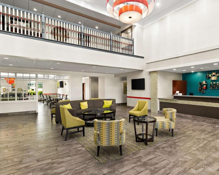 Best Western Galleria Inn & Suites