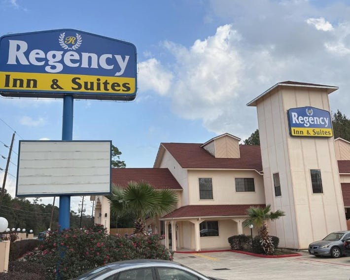 Regency Inn & Suites By Capital O Houston IAH Airport