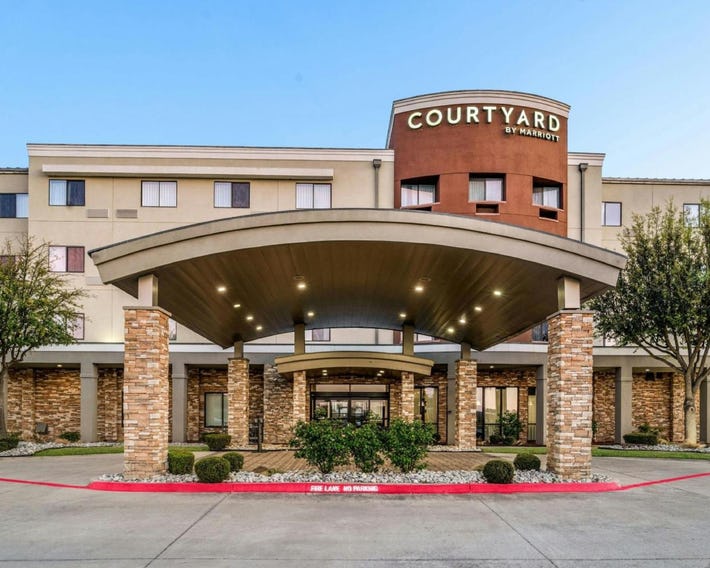 Courtyard Fort Worth West at Cityview