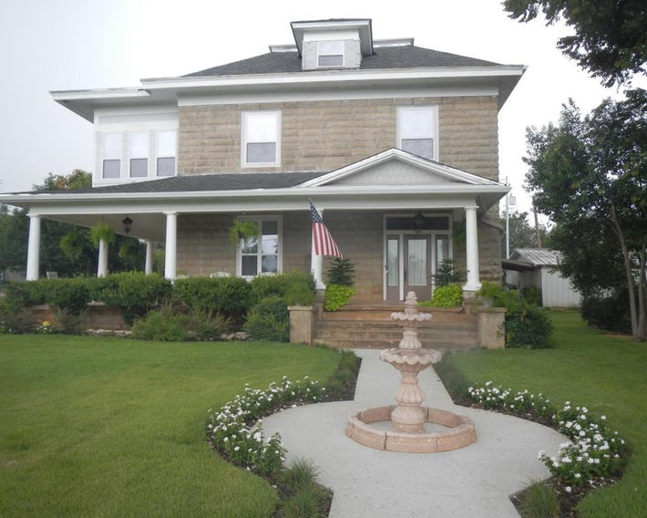 Sandstone Street Bed and Breakfast