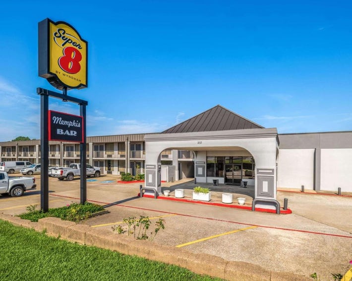 Super 8 by Wyndham Longview/North