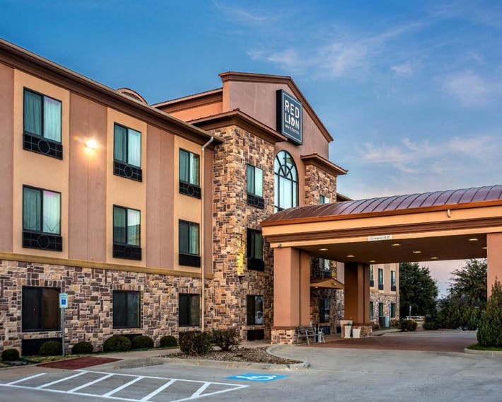 Red Lion Inn & Suites Mineral Wells