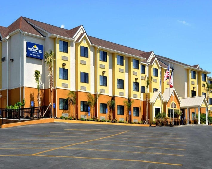 Microtel Inn & Suites by Wyndham New Braunfels I-35