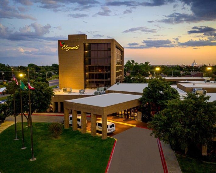 MCM Elegante Hotel