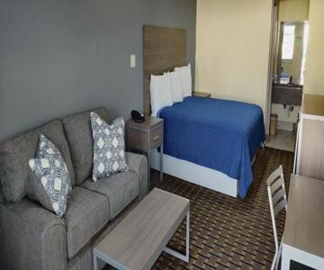 Ameristay Inn & Suites