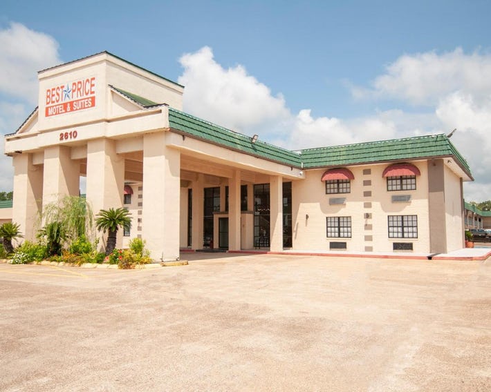 Best Price Motel & Suites