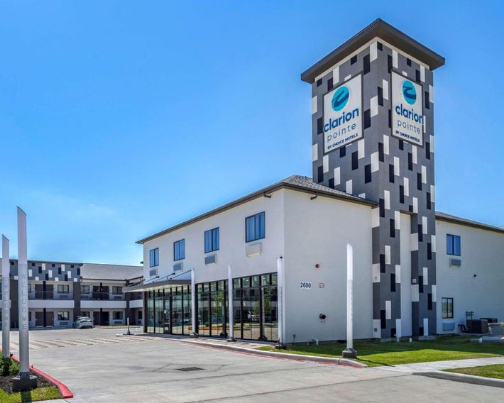 Clarion Pointe Port Arthur-Beaumont South