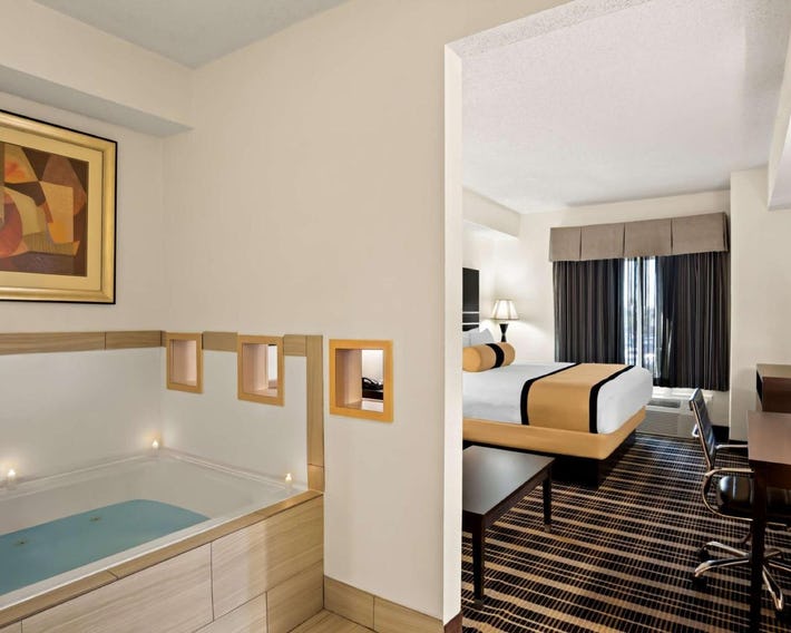 Best Western Plus Rockwall Inn & Suites