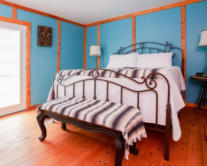 Round Top Hotel