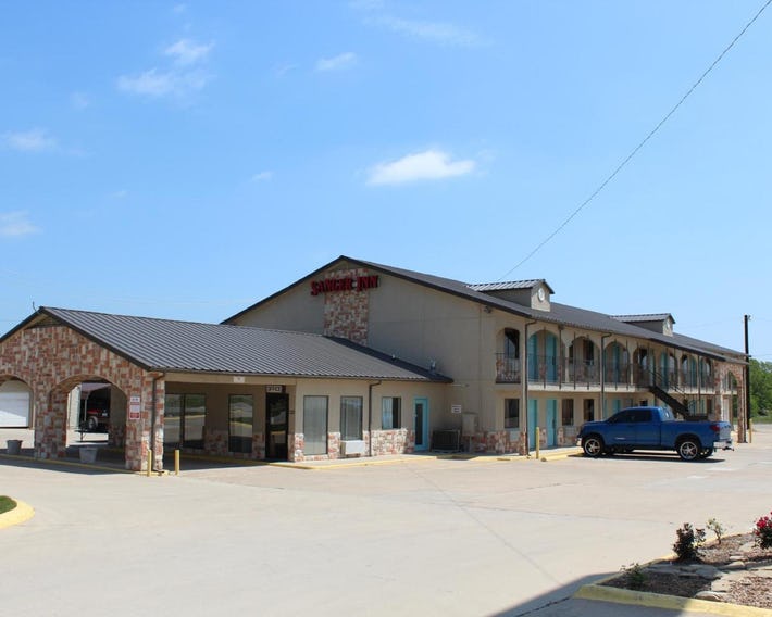 Sanger Inn