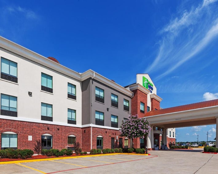 Holiday Inn Express Hotel & Suites Sealy
