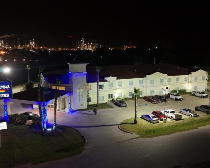 Rivers Inn and Suites