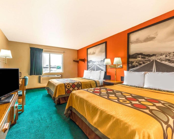 Super 8 by Wyndham Waco University Area
