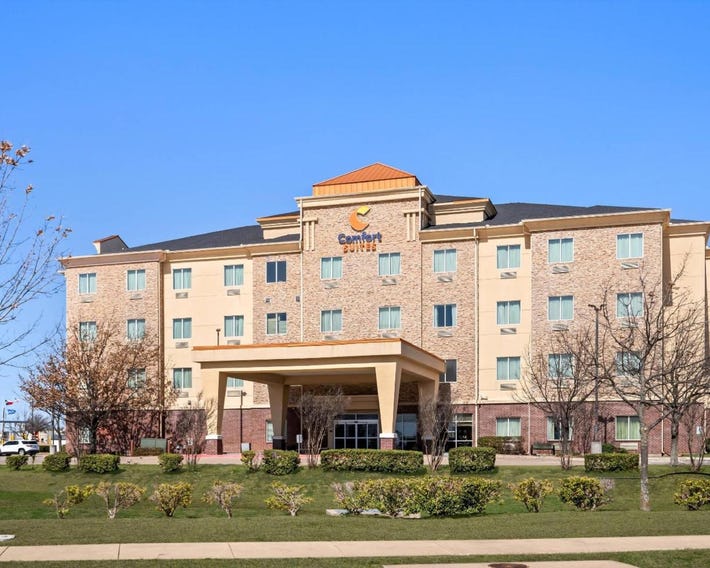 Comfort Suites Waxahachie - Dallas