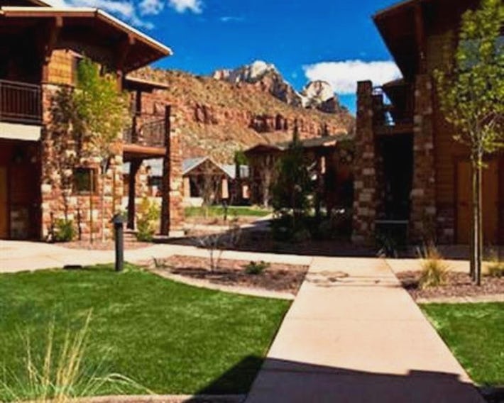 Cable Mountain Lodge