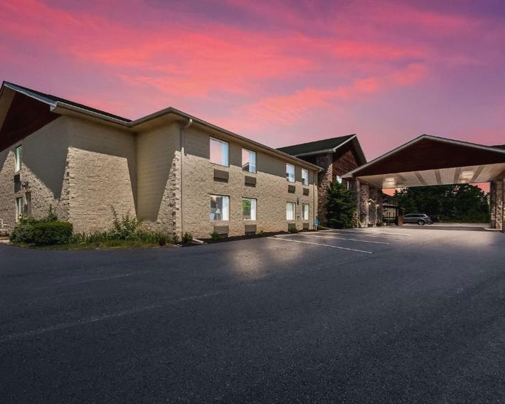 SureStay Plus Hotel by Best Western Berkeley Springs