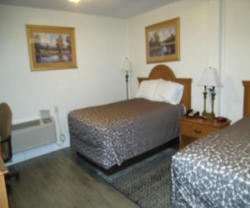 Turnpike Motel