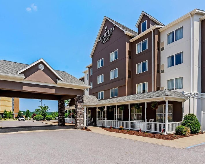Country Inn & Suites by Radisson, Princeton, WV
